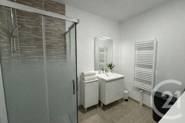 Appartement F5 à vendre - 5 pièces - 94.72 m2 - SERRIS - 77 - ILE-DE-FRANCE - Century 21 Agence Parc Avenue