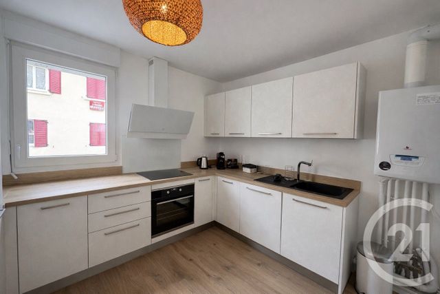 Appartement F5 à vendre - 5 pièces - 94.72 m2 - SERRIS - 77 - ILE-DE-FRANCE - Century 21 Agence Parc Avenue