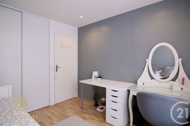 maison à vendre - 5 pièces - 119.66 m2 - SERRIS - 77 - ILE-DE-FRANCE - Century 21 Agence Parc Avenue