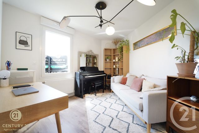 Appartement F3 à louer - 3 pièces - 57.16 m2 - BUSSY ST GEORGES - 77 - ILE-DE-FRANCE - Century 21 Agence Parc Avenue