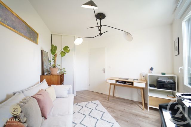 Appartement F3 à louer - 3 pièces - 57.16 m2 - BUSSY ST GEORGES - 77 - ILE-DE-FRANCE - Century 21 Agence Parc Avenue