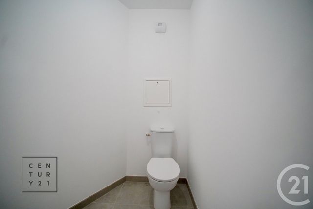 Appartement F4 à vendre - 4 pièces - 77.97 m2 - SERRIS - 77 - ILE-DE-FRANCE - Century 21 Agence Parc Avenue