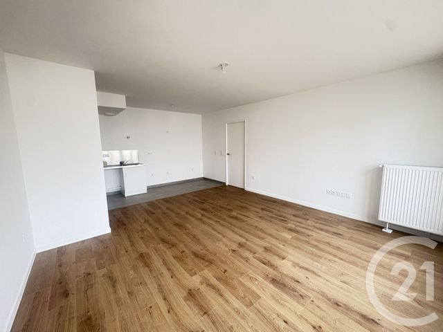 Appartement F4 à vendre - 4 pièces - 77.97 m2 - SERRIS - 77 - ILE-DE-FRANCE - Century 21 Agence Parc Avenue