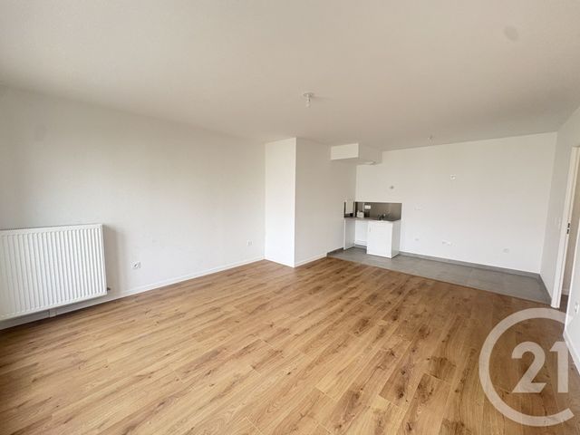 Appartement F4 à vendre - 4 pièces - 77.97 m2 - SERRIS - 77 - ILE-DE-FRANCE - Century 21 Agence Parc Avenue