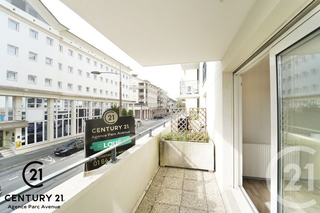 Appartement Studio à louer - 1 pièce - 20.09 m2 - BUSSY ST GEORGES - 77 - ILE-DE-FRANCE - Century 21 Agence Parc Avenue