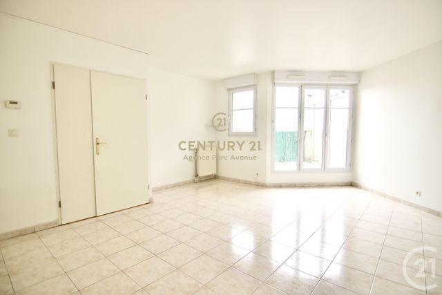 Appartement F3 à louer - 3 pièces - 87.49 m2 - BUSSY ST GEORGES - 77 - ILE-DE-FRANCE - Century 21 Agence Parc Avenue