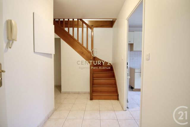 Appartement F3 à louer - 3 pièces - 87.49 m2 - BUSSY ST GEORGES - 77 - ILE-DE-FRANCE - Century 21 Agence Parc Avenue