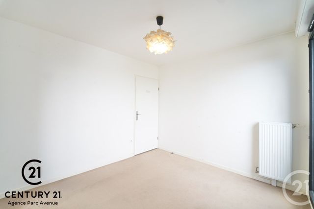 Appartement F2 à vendre - 2 pièces - 36.78 m2 - BUSSY ST GEORGES - 77 - ILE-DE-FRANCE - Century 21 Agence Parc Avenue