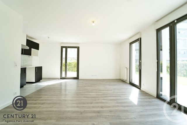 Appartement F3 à louer - 3 pièces - 67.03 m2 - BUSSY ST GEORGES - 77 - ILE-DE-FRANCE - Century 21 Agence Parc Avenue