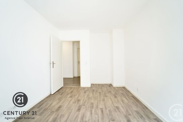 Appartement F3 à louer - 3 pièces - 67.03 m2 - BUSSY ST GEORGES - 77 - ILE-DE-FRANCE - Century 21 Agence Parc Avenue
