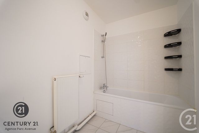 Appartement F3 à louer - 3 pièces - 67.03 m2 - BUSSY ST GEORGES - 77 - ILE-DE-FRANCE - Century 21 Agence Parc Avenue