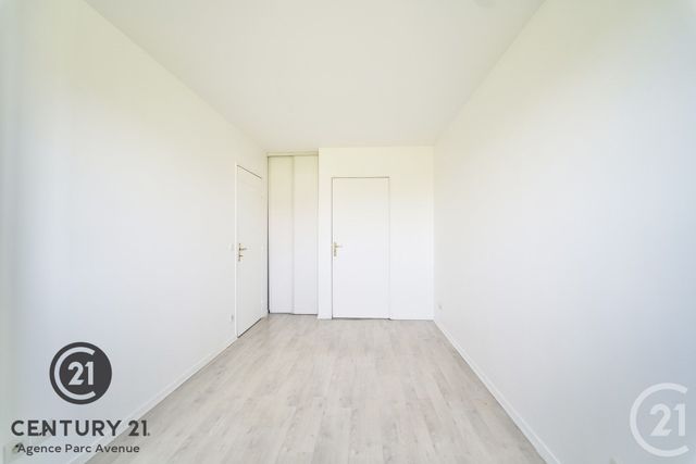 Appartement F2 à louer - 2 pièces - 42.48 m2 - BUSSY ST GEORGES - 77 - ILE-DE-FRANCE - Century 21 Agence Parc Avenue