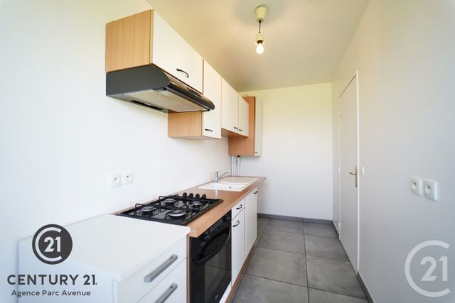 Appartement F2 à louer - 2 pièces - 42.48 m2 - BUSSY ST GEORGES - 77 - ILE-DE-FRANCE - Century 21 Agence Parc Avenue
