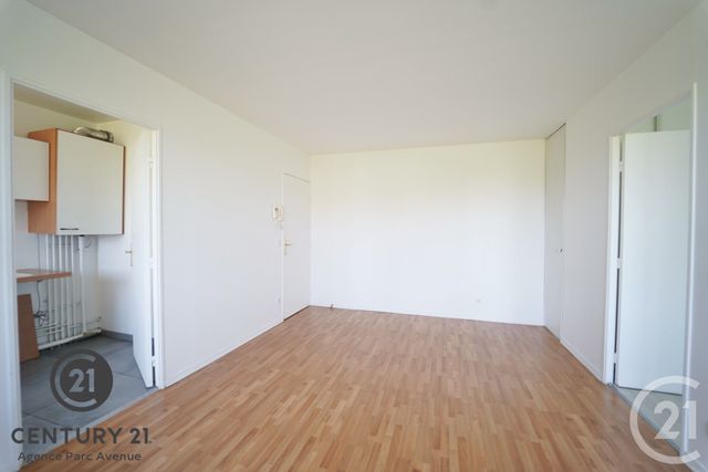 Appartement F2 à louer - 2 pièces - 42.48 m2 - BUSSY ST GEORGES - 77 - ILE-DE-FRANCE - Century 21 Agence Parc Avenue