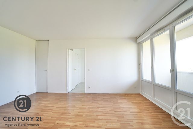 Appartement F2 à louer - 2 pièces - 42.48 m2 - BUSSY ST GEORGES - 77 - ILE-DE-FRANCE - Century 21 Agence Parc Avenue