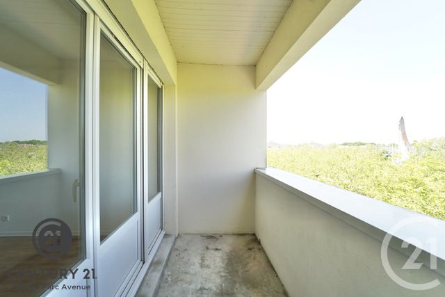 Appartement F2 à louer - 2 pièces - 42.48 m2 - BUSSY ST GEORGES - 77 - ILE-DE-FRANCE - Century 21 Agence Parc Avenue