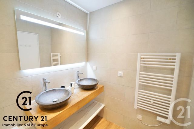 Appartement F3 à louer - 3 pièces - 63.38 m2 - CHESSY - 77 - ILE-DE-FRANCE - Century 21 Agence Parc Avenue
