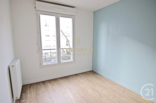 Appartement F3 à louer - 3 pièces - 59.85 m2 - BUSSY ST GEORGES - 77 - ILE-DE-FRANCE - Century 21 Agence Parc Avenue