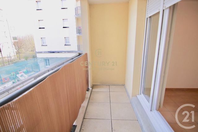 Appartement F3 à louer - 3 pièces - 59.85 m2 - BUSSY ST GEORGES - 77 - ILE-DE-FRANCE - Century 21 Agence Parc Avenue