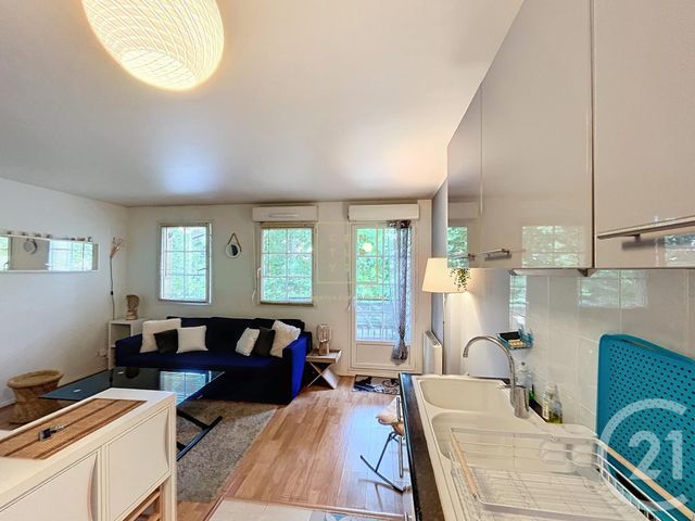 Appartement F2 à vendre - 2 pièces - 40.66 m2 - BUSSY ST GEORGES - 77 - ILE-DE-FRANCE - Century 21 Agence Parc Avenue