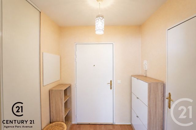 Appartement F2 à vendre - 2 pièces - 40.66 m2 - BUSSY ST GEORGES - 77 - ILE-DE-FRANCE - Century 21 Agence Parc Avenue