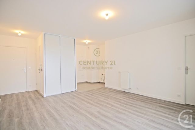 Appartement F2 à louer - 2 pièces - 42.72 m2 - BUSSY ST GEORGES - 77 - ILE-DE-FRANCE - Century 21 Agence Parc Avenue