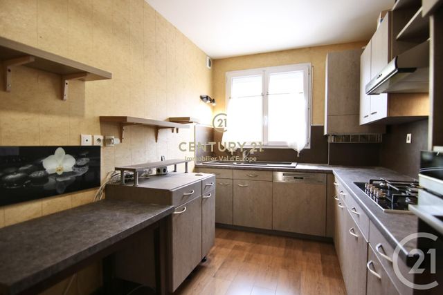 maison à louer - 7 pièces - 115.19 m2 - BUSSY ST GEORGES - 77 - ILE-DE-FRANCE - Century 21 Agence Parc Avenue