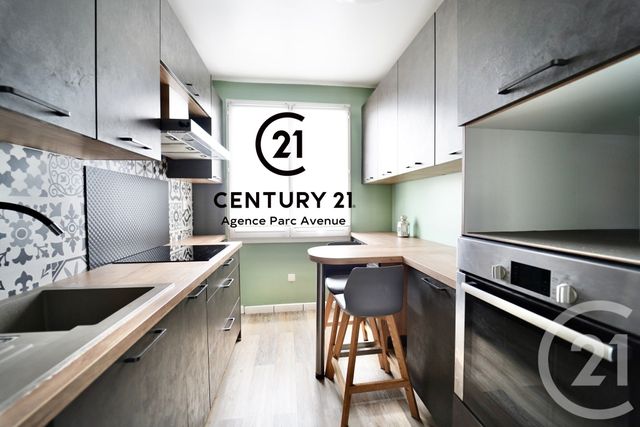 Appartement F2 à louer - 2 pièces - 44.5 m2 - OZOIR LA FERRIERE - 77 - ILE-DE-FRANCE - Century 21 Agence Parc Avenue