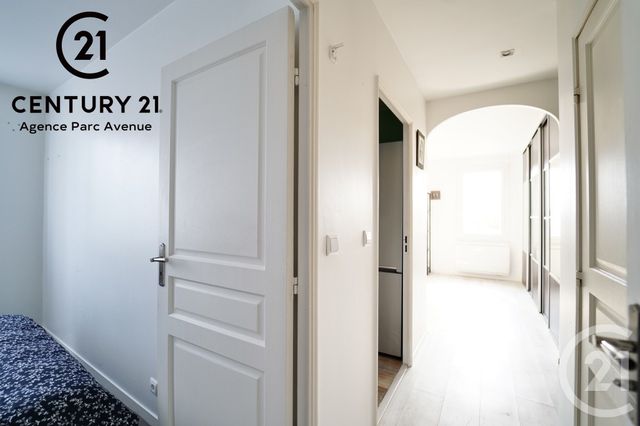 Appartement F2 à louer - 2 pièces - 44.5 m2 - OZOIR LA FERRIERE - 77 - ILE-DE-FRANCE - Century 21 Agence Parc Avenue