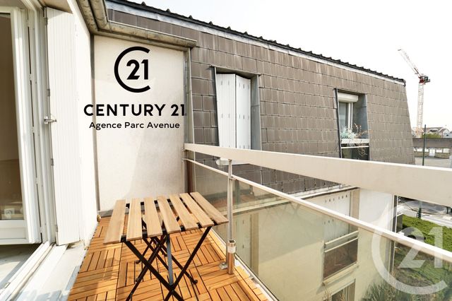 Appartement F2 à louer - 2 pièces - 44.5 m2 - OZOIR LA FERRIERE - 77 - ILE-DE-FRANCE - Century 21 Agence Parc Avenue