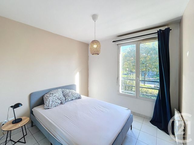 Appartement F3 à louer - 3 pièces - 63.8 m2 - BUSSY ST GEORGES - 77 - ILE-DE-FRANCE - Century 21 Agence Parc Avenue