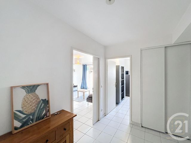 Appartement F3 à louer - 3 pièces - 63.8 m2 - BUSSY ST GEORGES - 77 - ILE-DE-FRANCE - Century 21 Agence Parc Avenue