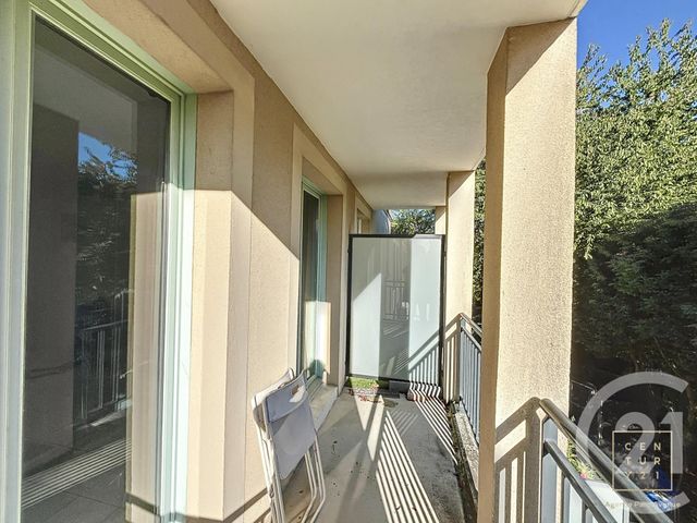 Appartement F3 à louer - 3 pièces - 63.8 m2 - BUSSY ST GEORGES - 77 - ILE-DE-FRANCE - Century 21 Agence Parc Avenue