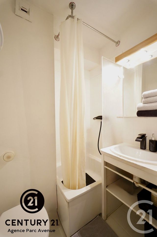 Appartement F2 à vendre - 2 pièces - 26.16 m2 - BUSSY ST GEORGES - 77 - ILE-DE-FRANCE - Century 21 Agence Parc Avenue