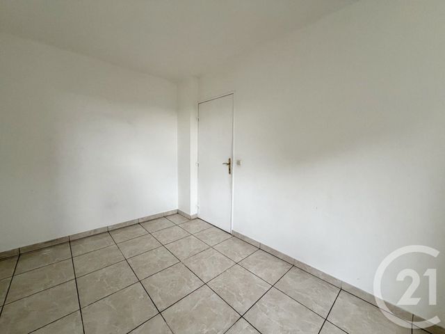 Appartement F3 à louer - 3 pièces - 63.87 m2 - BUSSY ST GEORGES - 77 - ILE-DE-FRANCE - Century 21 Agence Parc Avenue