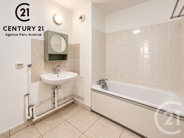 Appartement F3 à louer - 3 pièces - 63.87 m2 - BUSSY ST GEORGES - 77 - ILE-DE-FRANCE - Century 21 Agence Parc Avenue