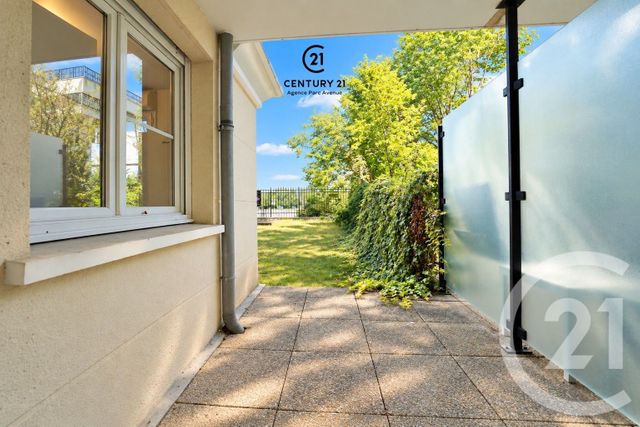 Appartement F2 à vendre - 2 pièces - 43.22 m2 - BUSSY ST GEORGES - 77 - ILE-DE-FRANCE - Century 21 Agence Parc Avenue