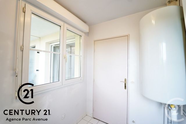 Appartement F2 à vendre - 2 pièces - 43.22 m2 - BUSSY ST GEORGES - 77 - ILE-DE-FRANCE - Century 21 Agence Parc Avenue