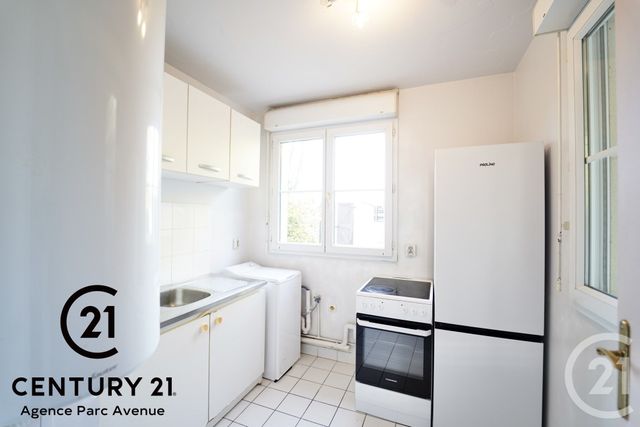Appartement F2 à vendre - 2 pièces - 43.22 m2 - BUSSY ST GEORGES - 77 - ILE-DE-FRANCE - Century 21 Agence Parc Avenue
