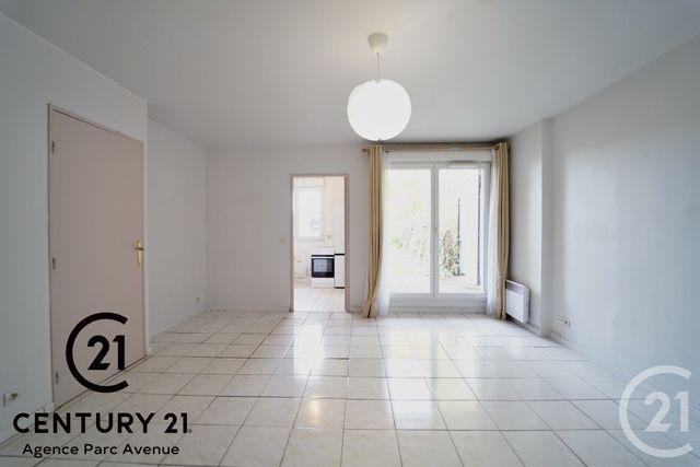 Appartement F2 à vendre - 2 pièces - 43.22 m2 - BUSSY ST GEORGES - 77 - ILE-DE-FRANCE - Century 21 Agence Parc Avenue