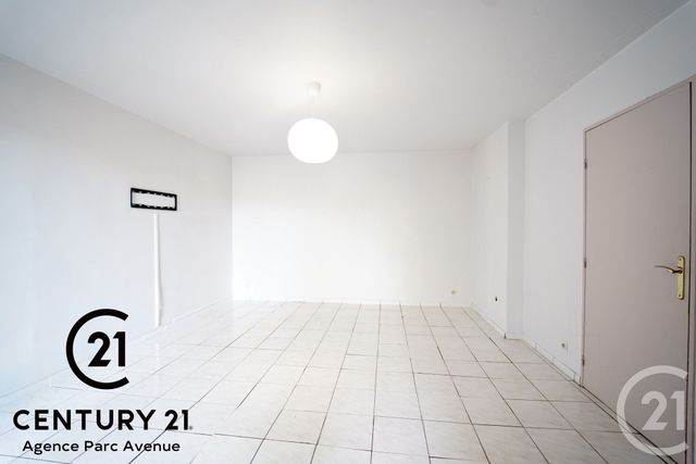 Appartement F2 à vendre - 2 pièces - 43.22 m2 - BUSSY ST GEORGES - 77 - ILE-DE-FRANCE - Century 21 Agence Parc Avenue