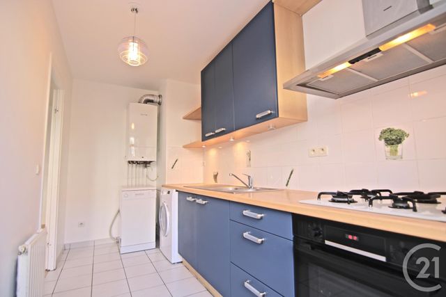 Appartement F3 à louer - 3 pièces - 67.07 m2 - BUSSY ST GEORGES - 77 - ILE-DE-FRANCE - Century 21 Agence Parc Avenue