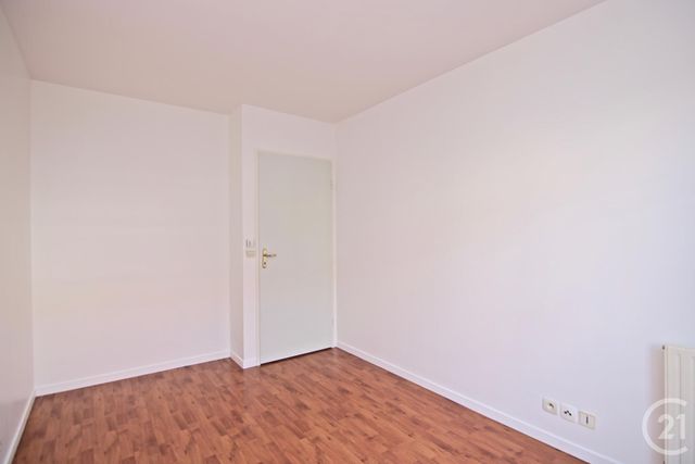 Appartement F3 à louer - 3 pièces - 67.07 m2 - BUSSY ST GEORGES - 77 - ILE-DE-FRANCE - Century 21 Agence Parc Avenue