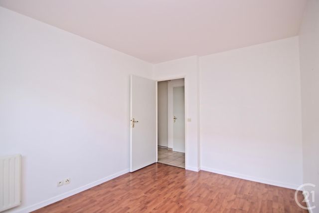 Appartement F3 à louer - 3 pièces - 67.07 m2 - BUSSY ST GEORGES - 77 - ILE-DE-FRANCE - Century 21 Agence Parc Avenue